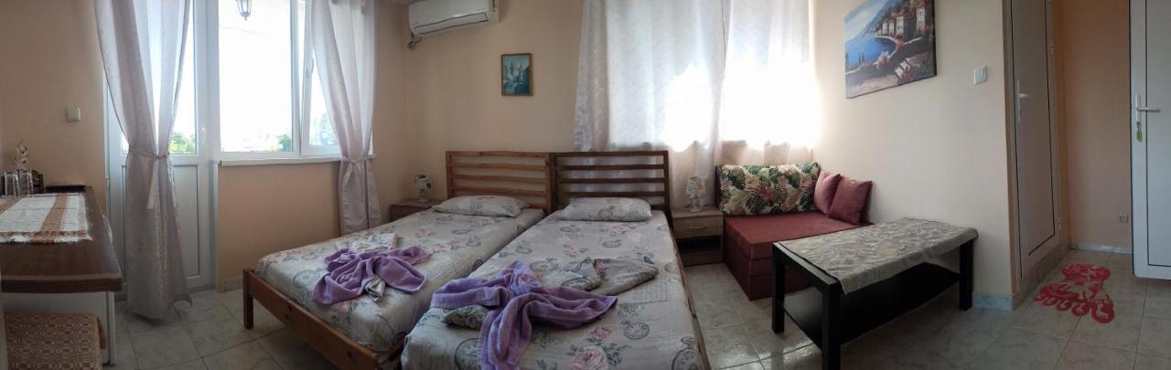 Guest House 51 Kranevo Exterior photo